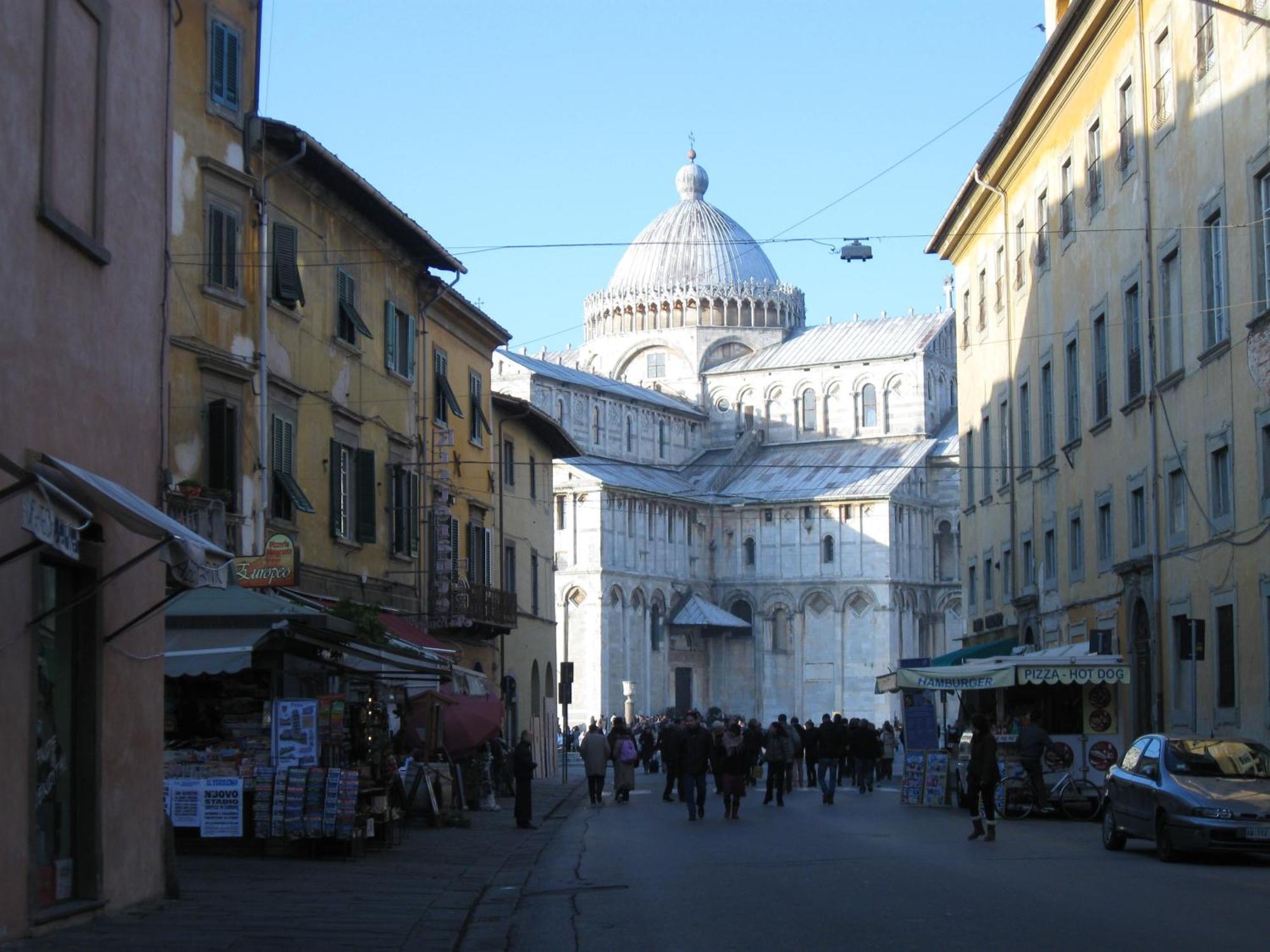Window To The Tower Bed & Breakfast Pisa Exterior photo