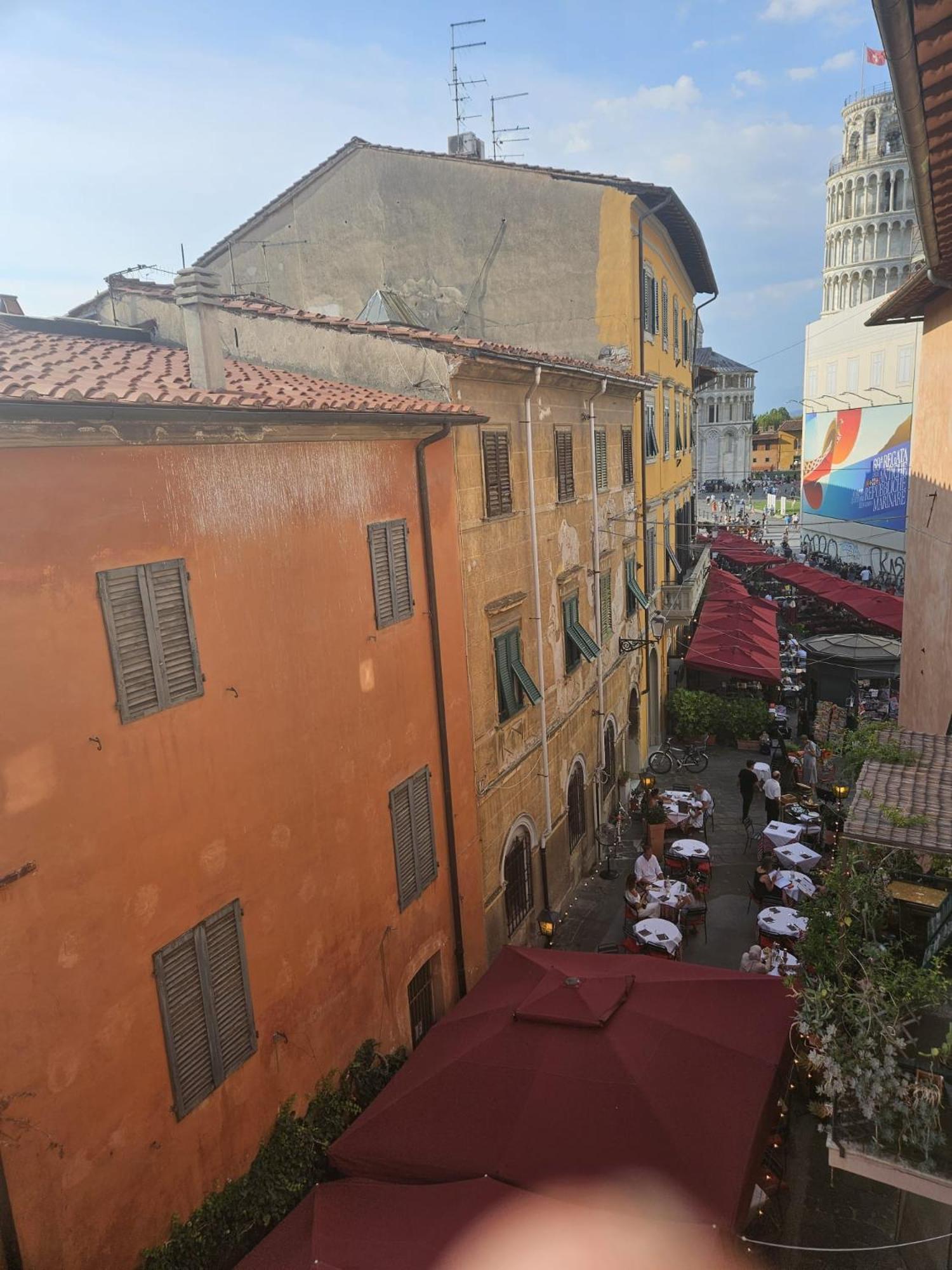 Window To The Tower Bed & Breakfast Pisa Exterior photo