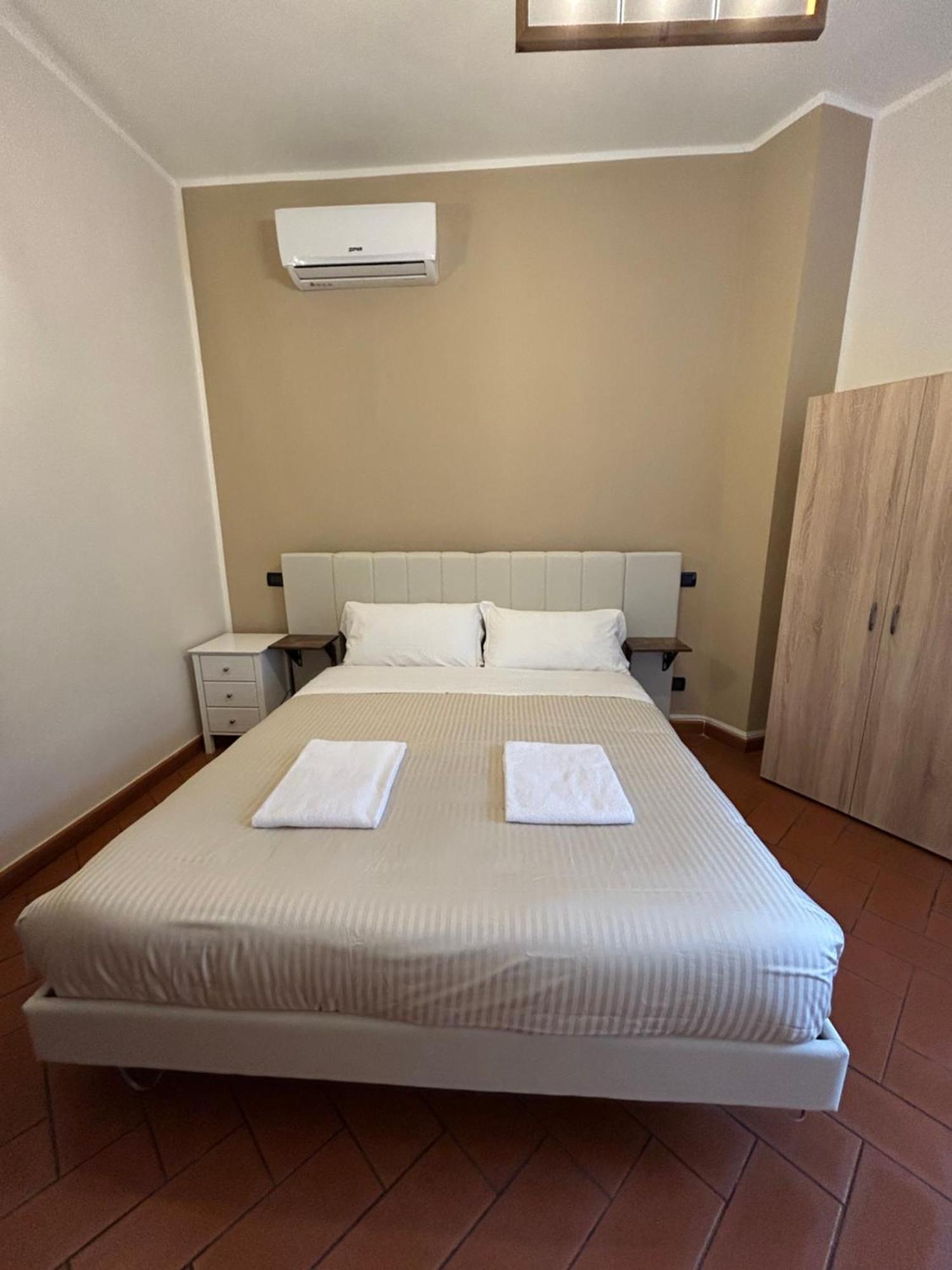 Window To The Tower Bed & Breakfast Pisa Exterior photo