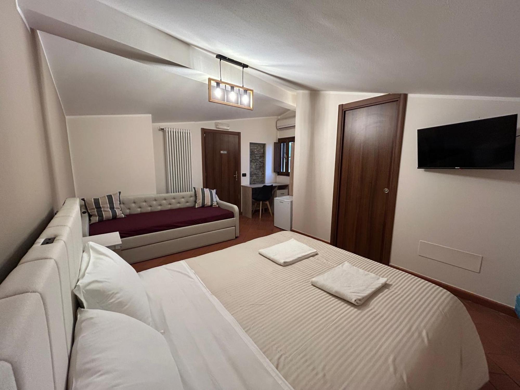Window To The Tower Bed & Breakfast Pisa Exterior photo