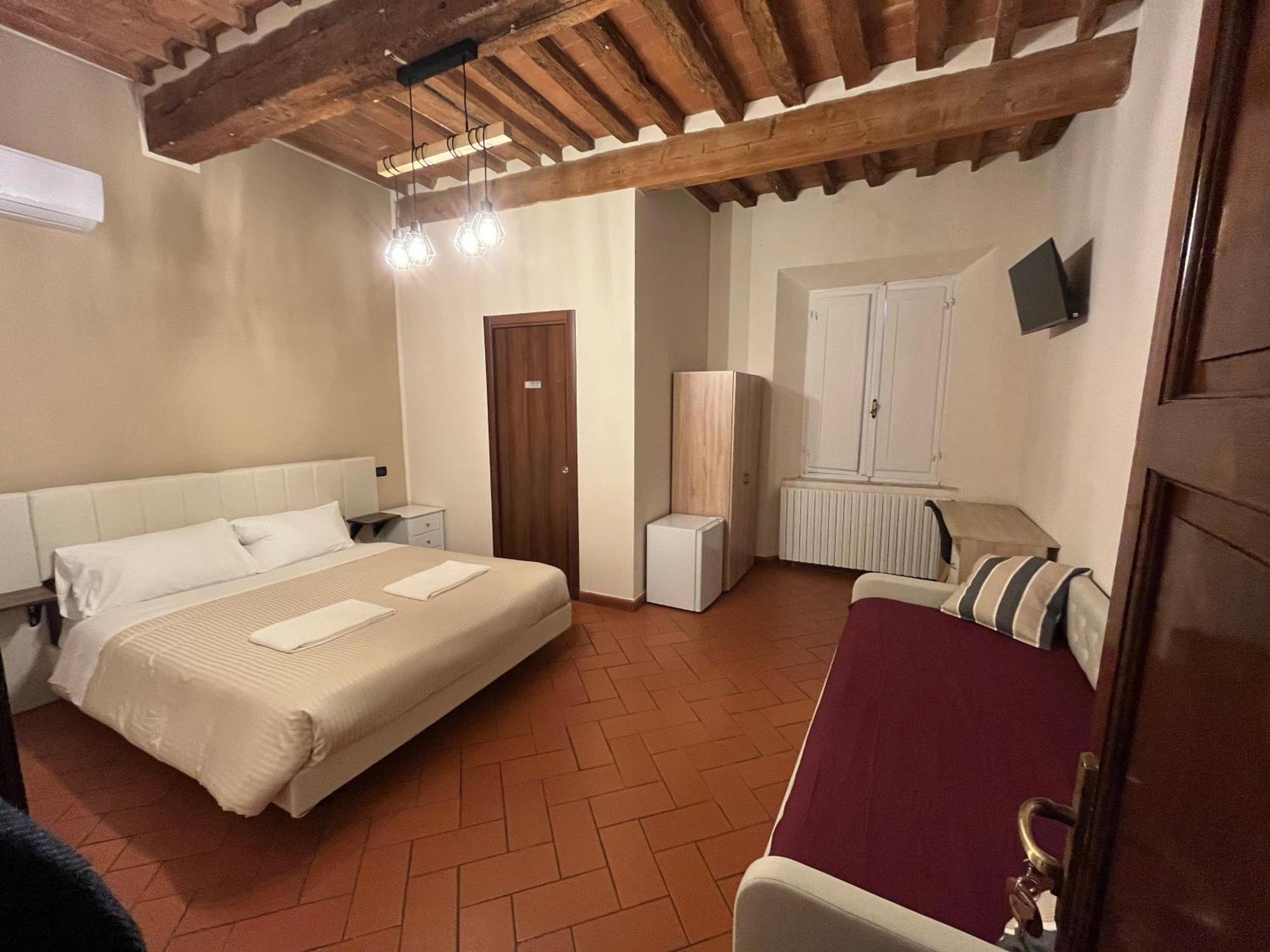 Window To The Tower Bed & Breakfast Pisa Exterior photo
