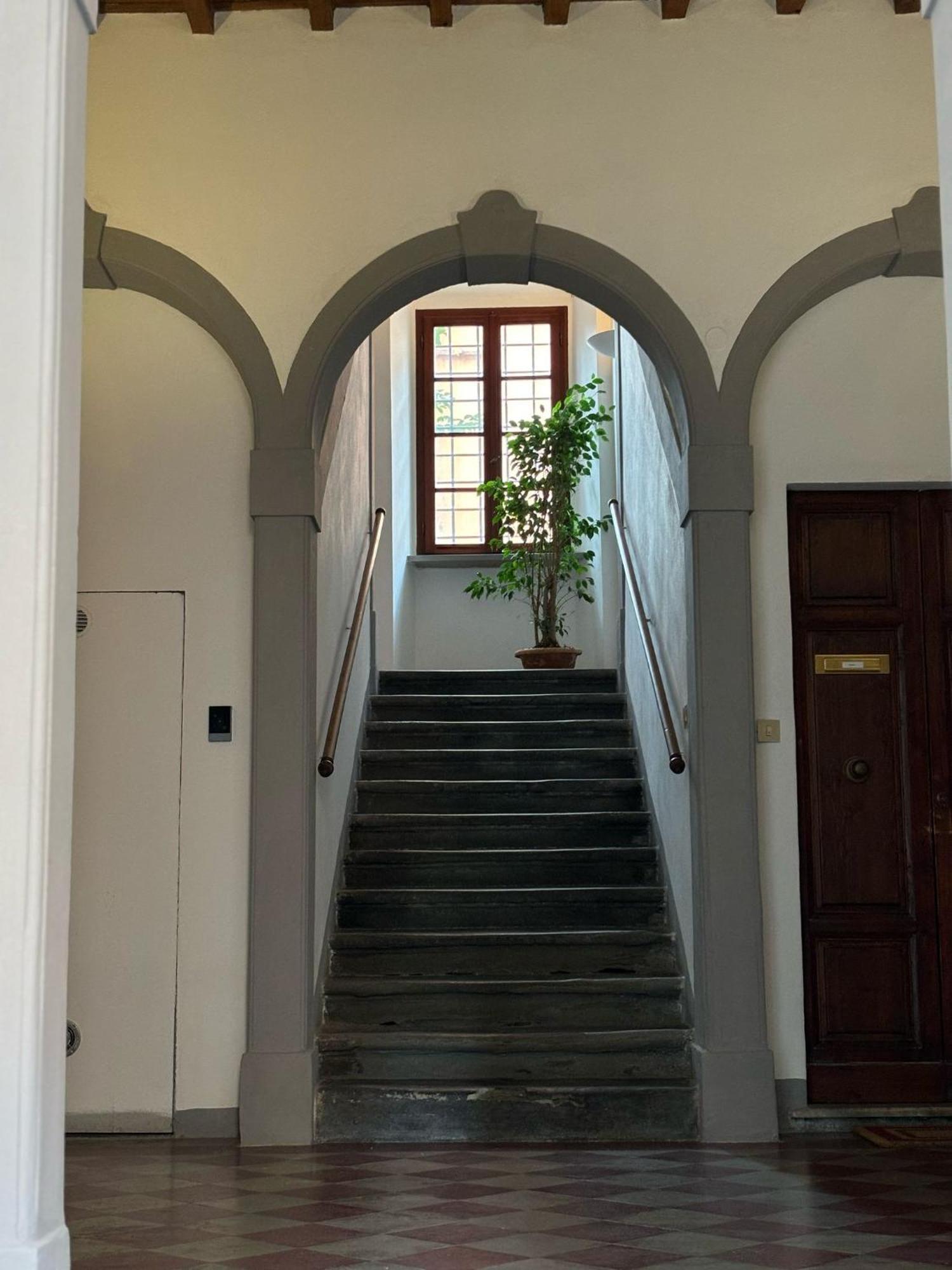 Window To The Tower Bed & Breakfast Pisa Exterior photo