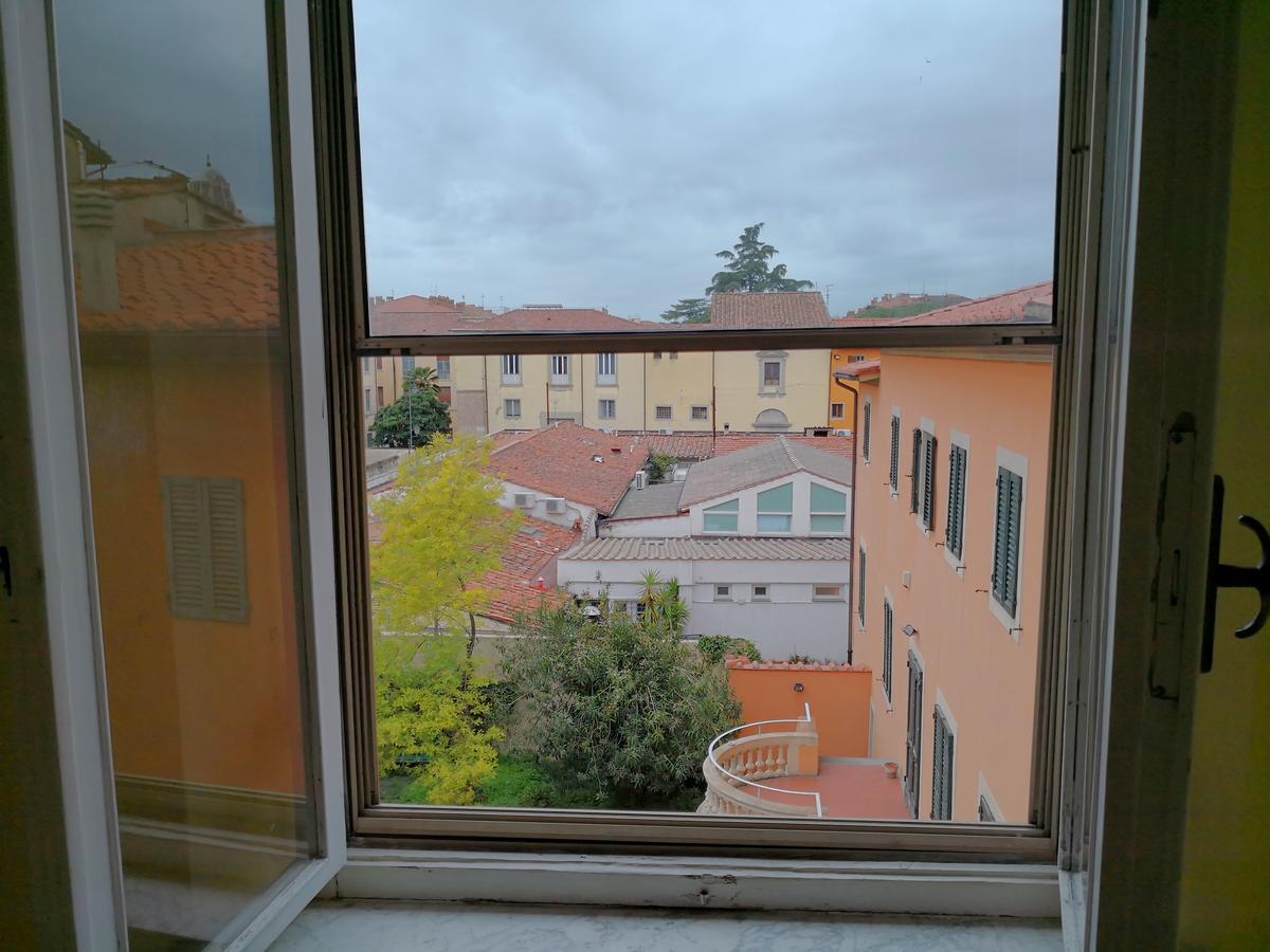 Window To The Tower Bed & Breakfast Pisa Exterior photo